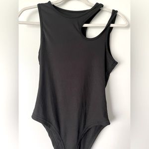 Shein bodysuit, cut out shoulder, black, size small (EU 36/ US 4) Never worn